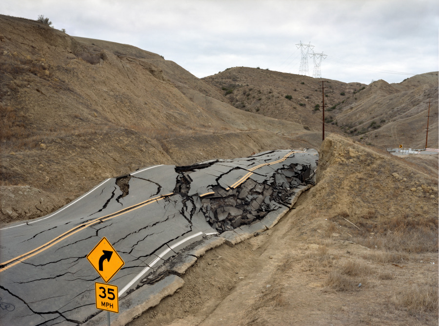 Archillect ID 381077