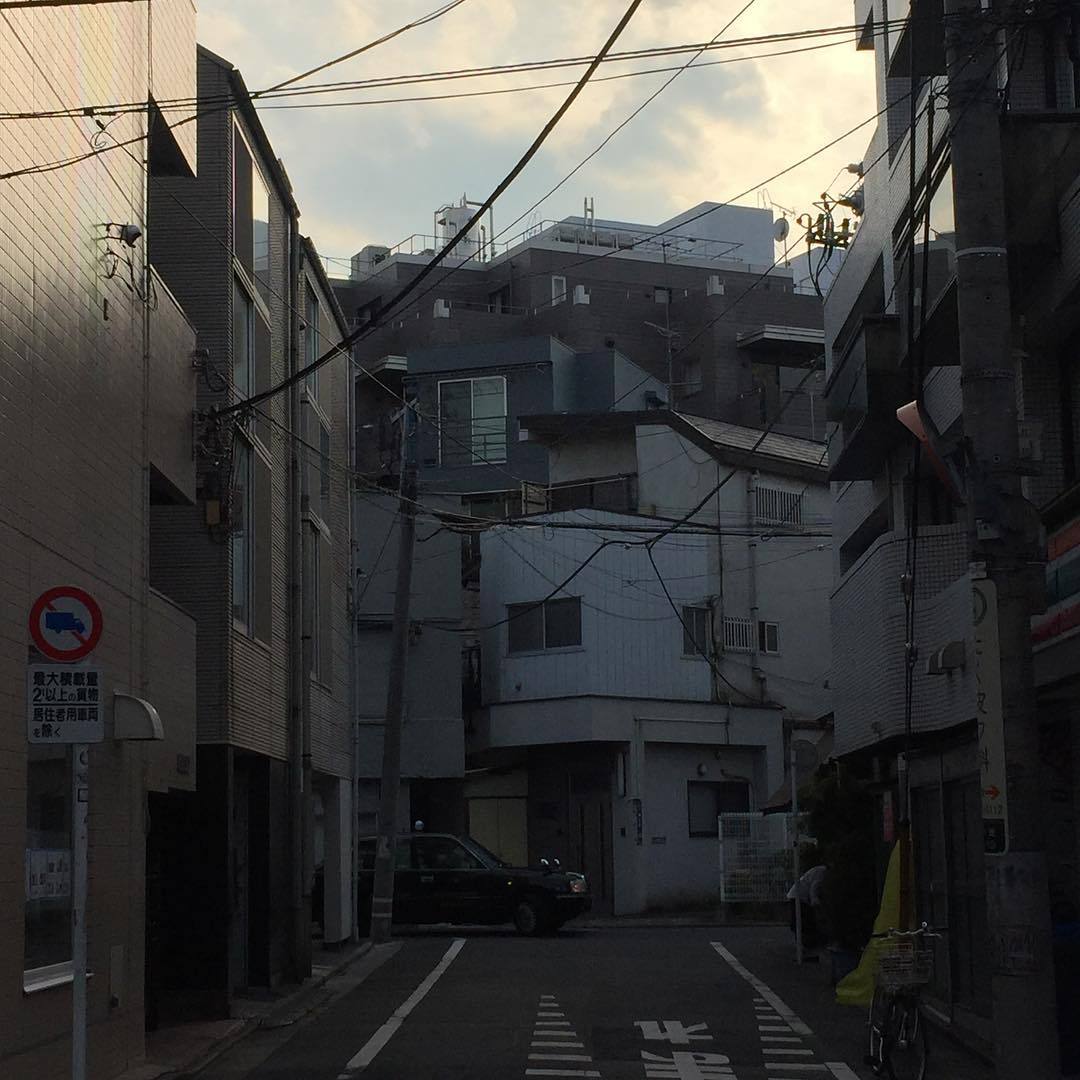 Archillect ID 381124