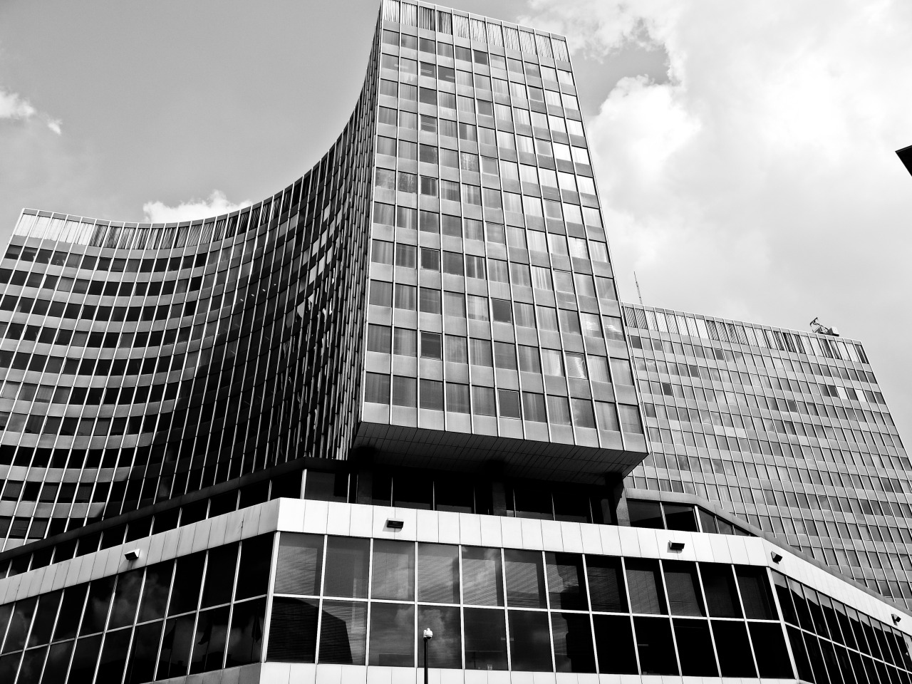 Archillect ID 381488