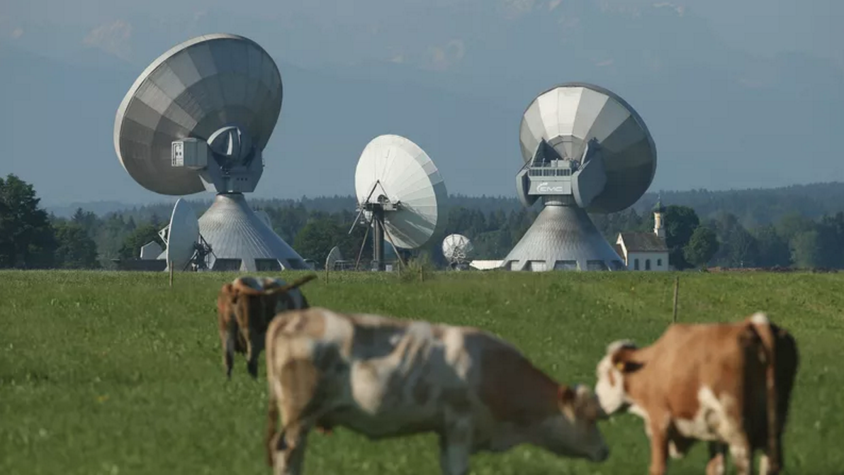 Archillect ID 381492