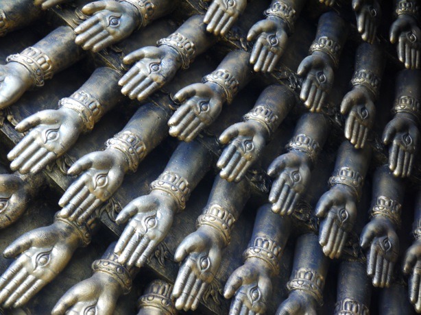 Archillect ID 381543