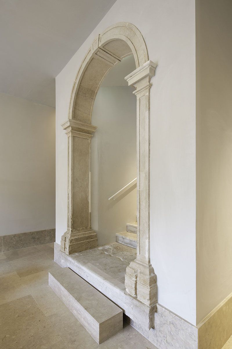 Archillect ID 381623