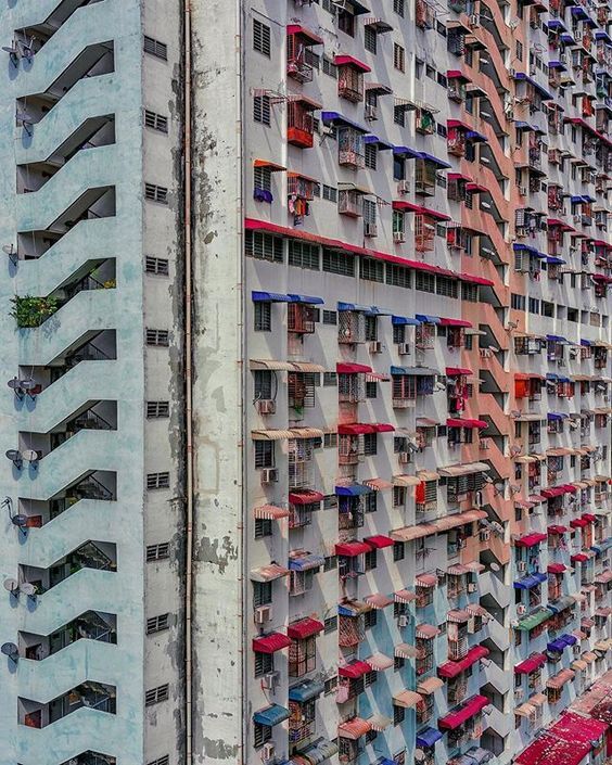 Archillect ID 381640