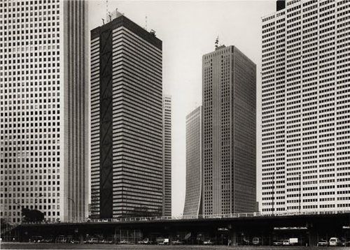 Archillect ID 381778