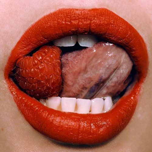 Archillect ID 381875