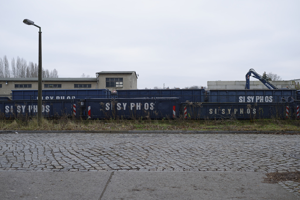 Archillect ID 381922