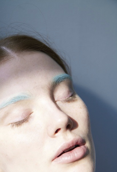 Archillect ID 381976