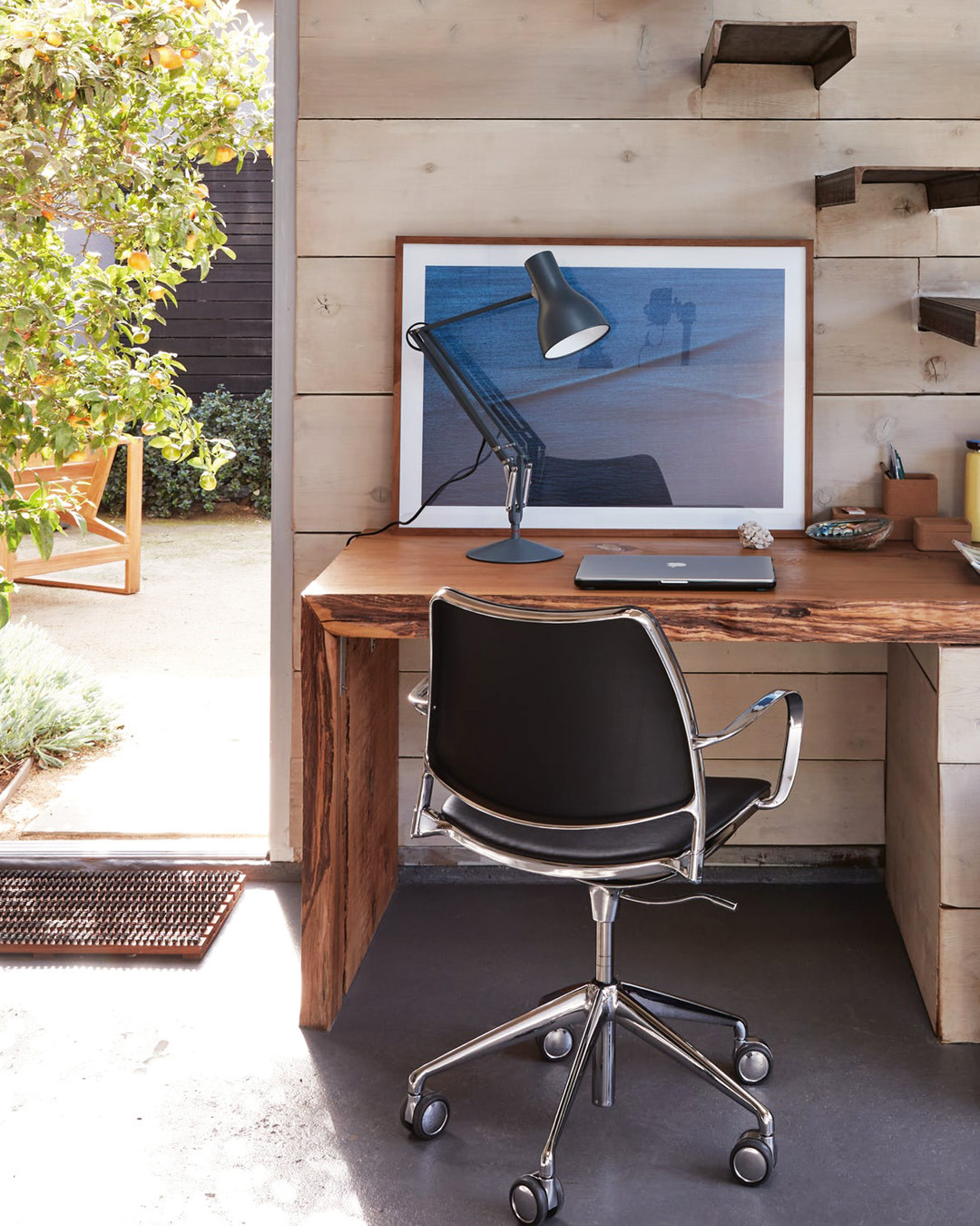 Archillect ID 381984