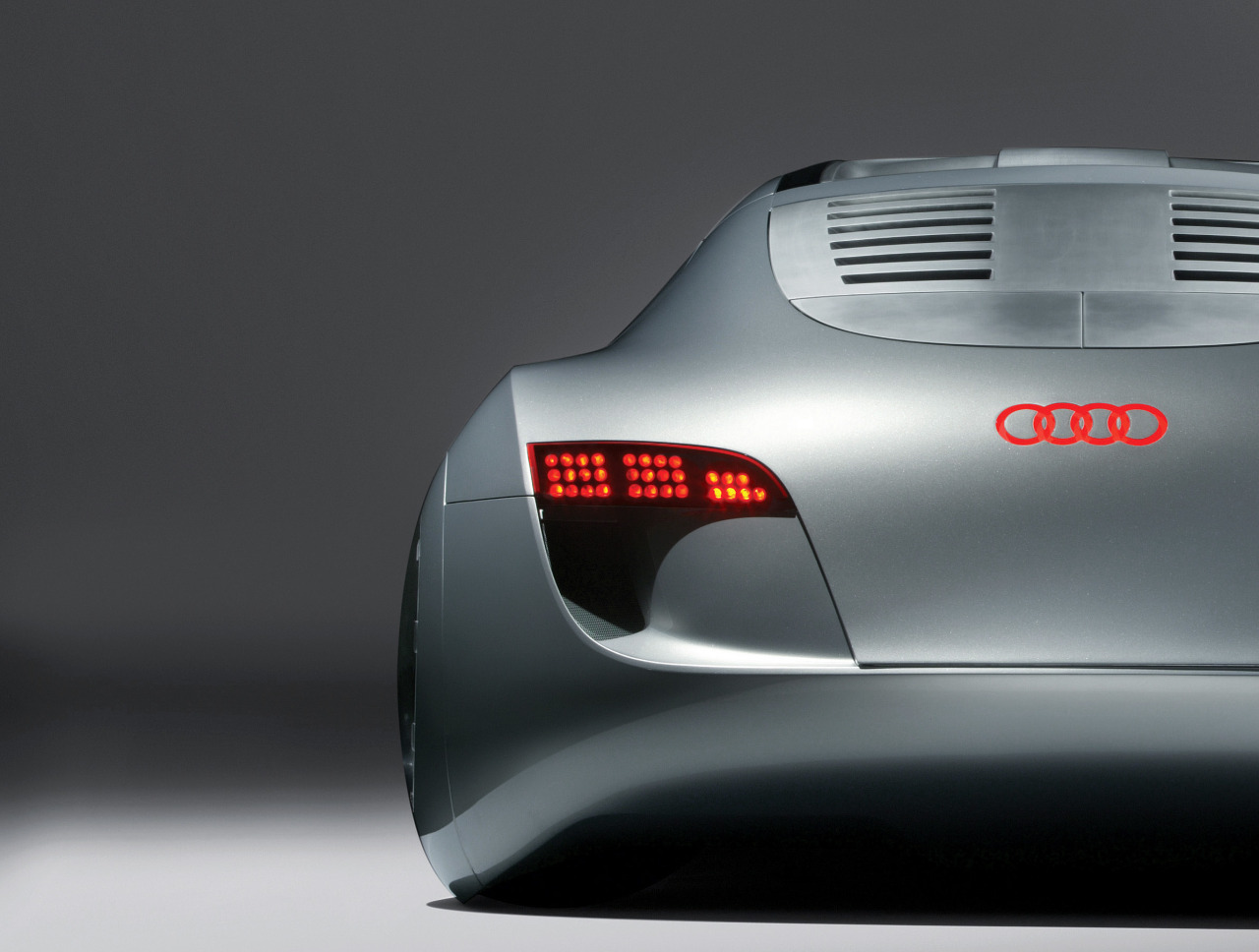 Archillect ID 381989