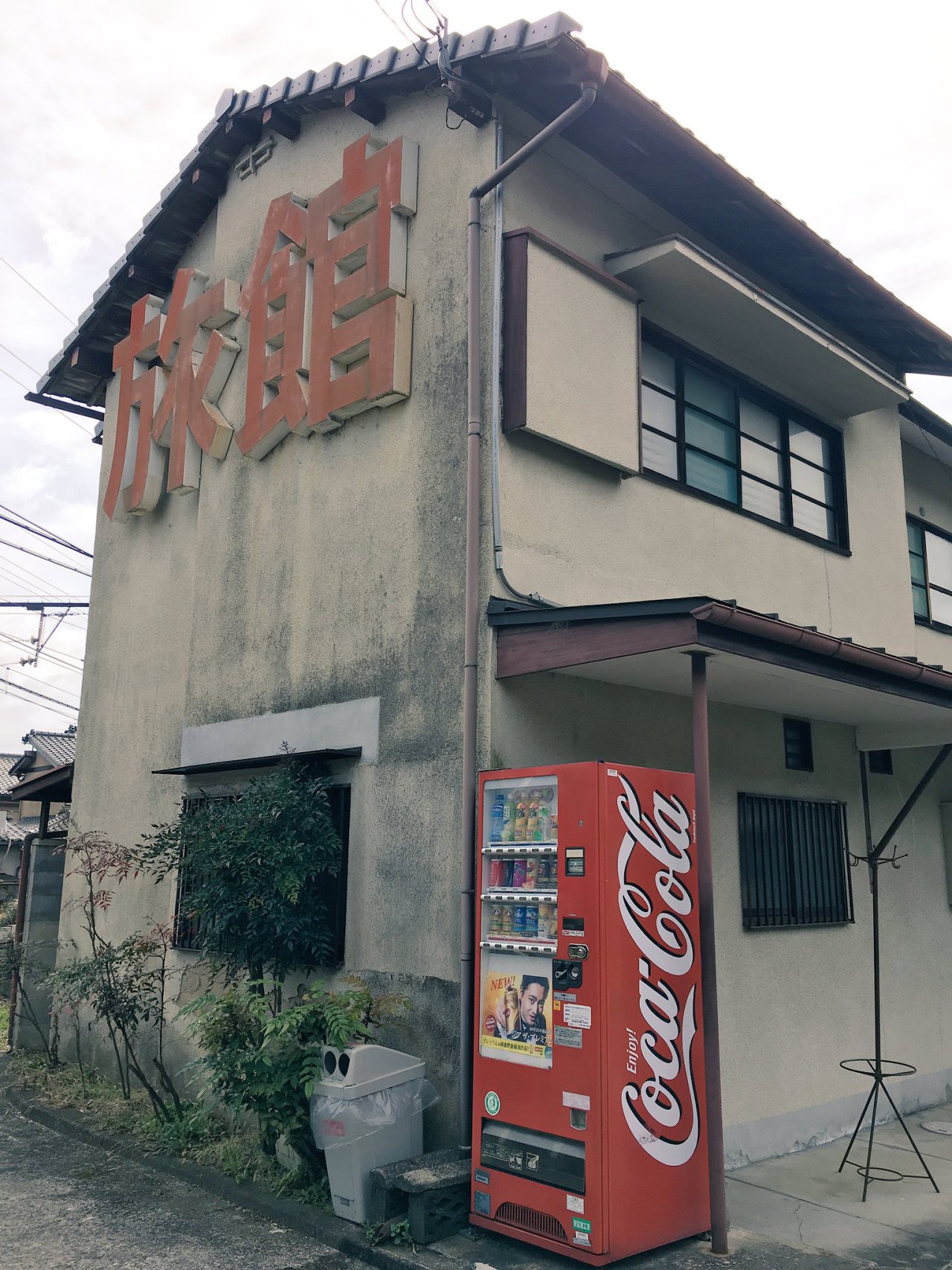 Archillect ID 382018