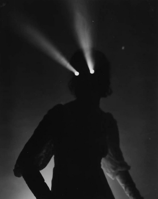 Archillect ID 382287