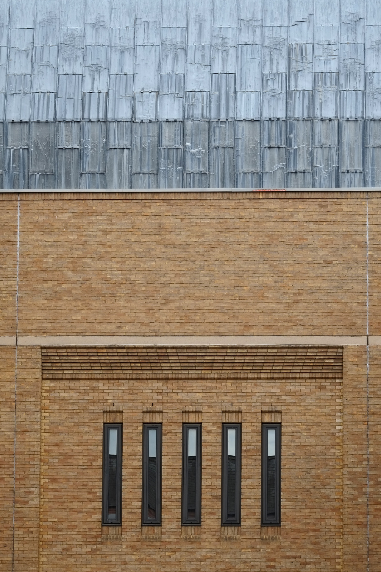 Archillect ID 382390