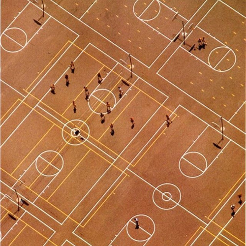 Archillect ID 382404