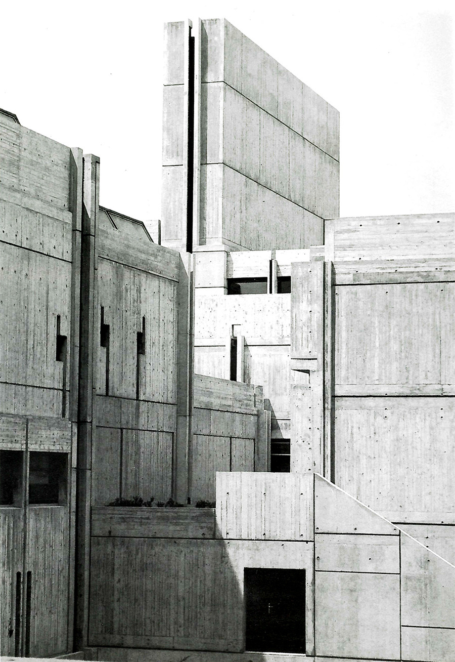 Archillect ID 382542