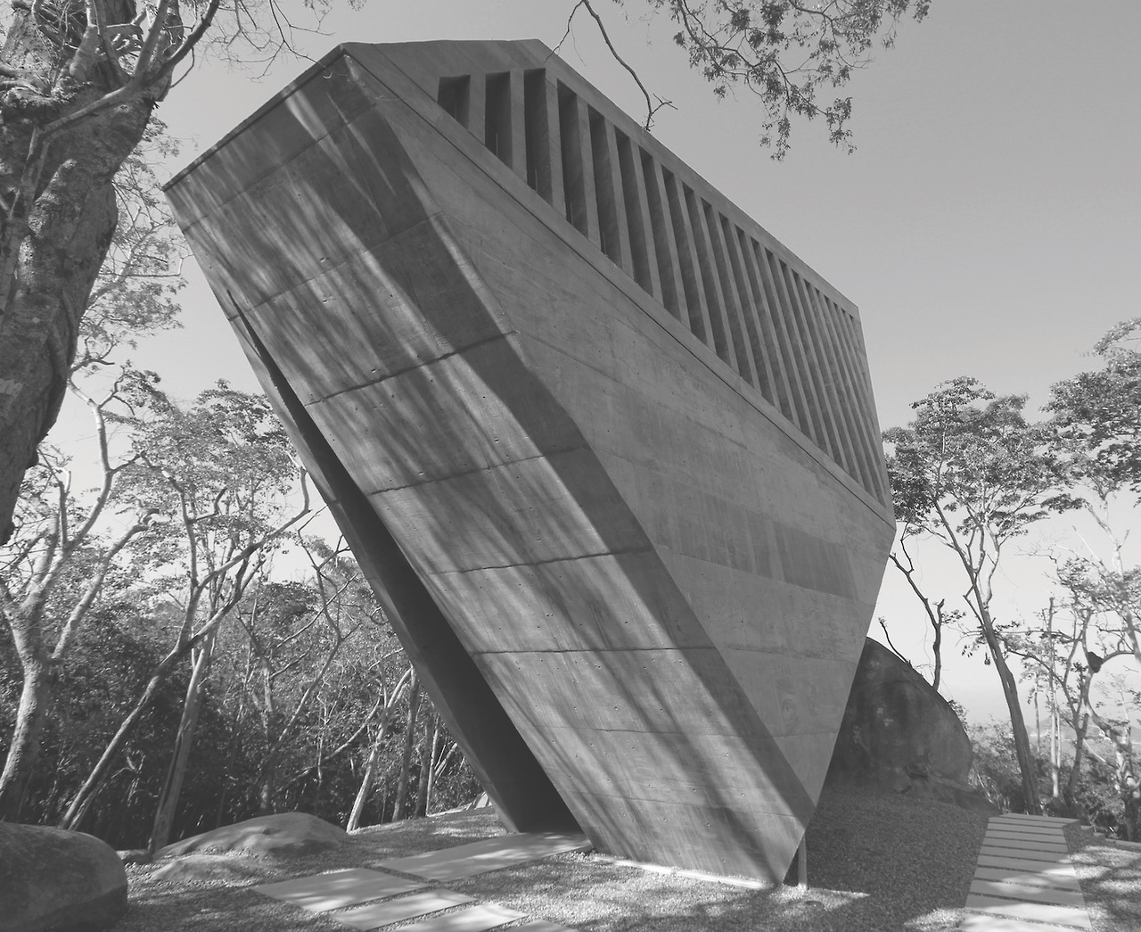 Archillect ID 382568