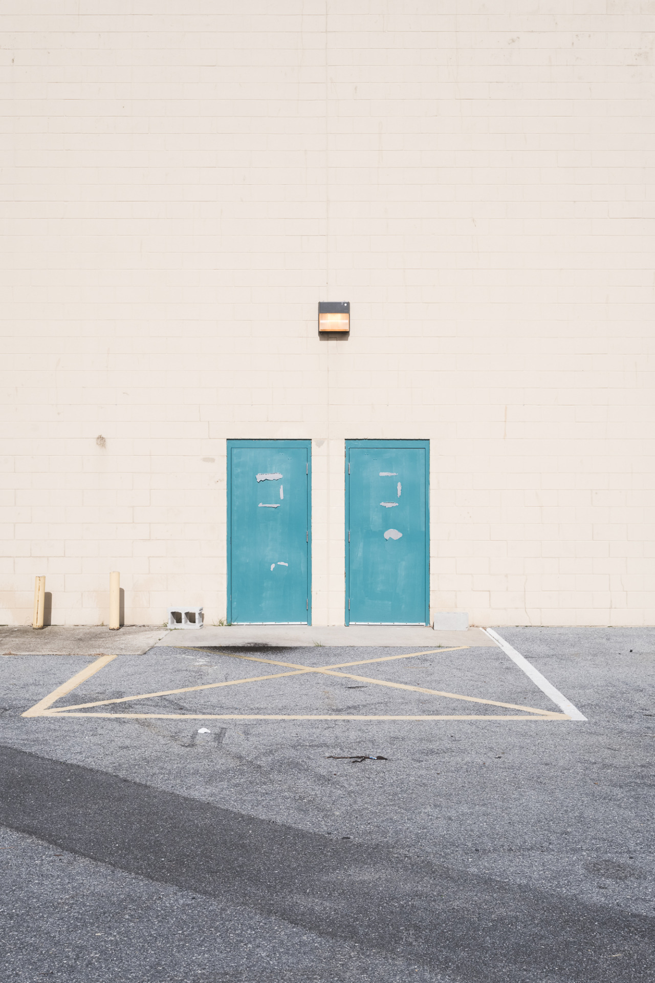 Archillect ID 382570