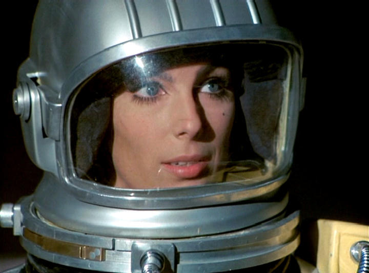 Archillect ID 382666