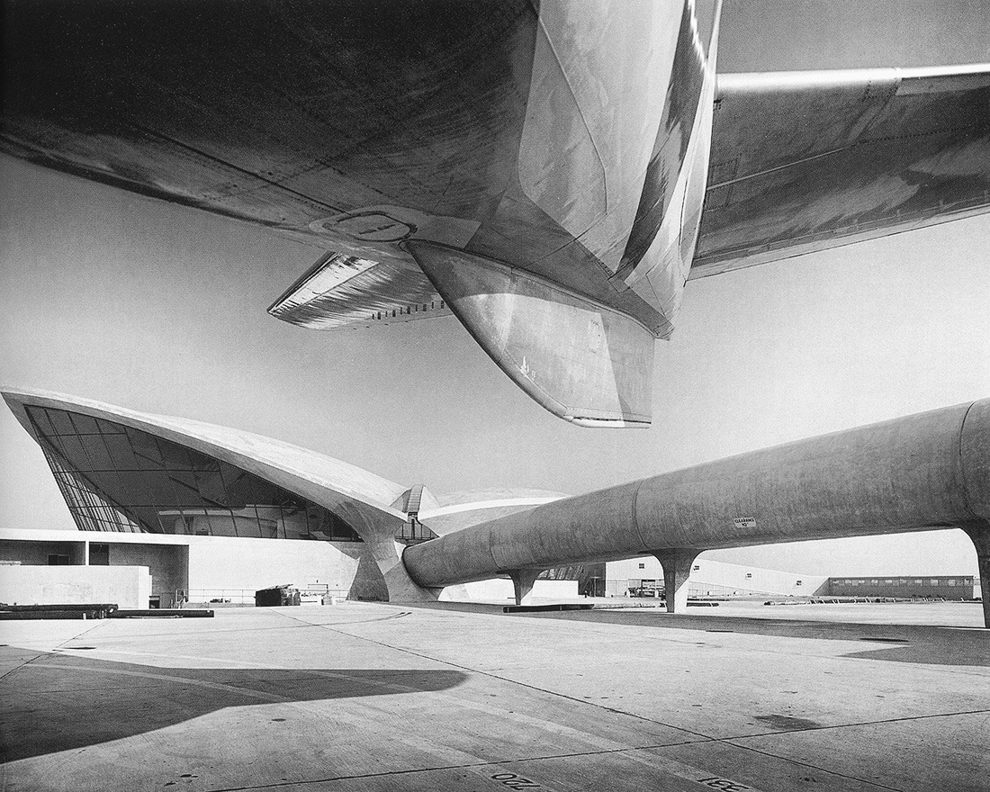 Archillect ID 382680