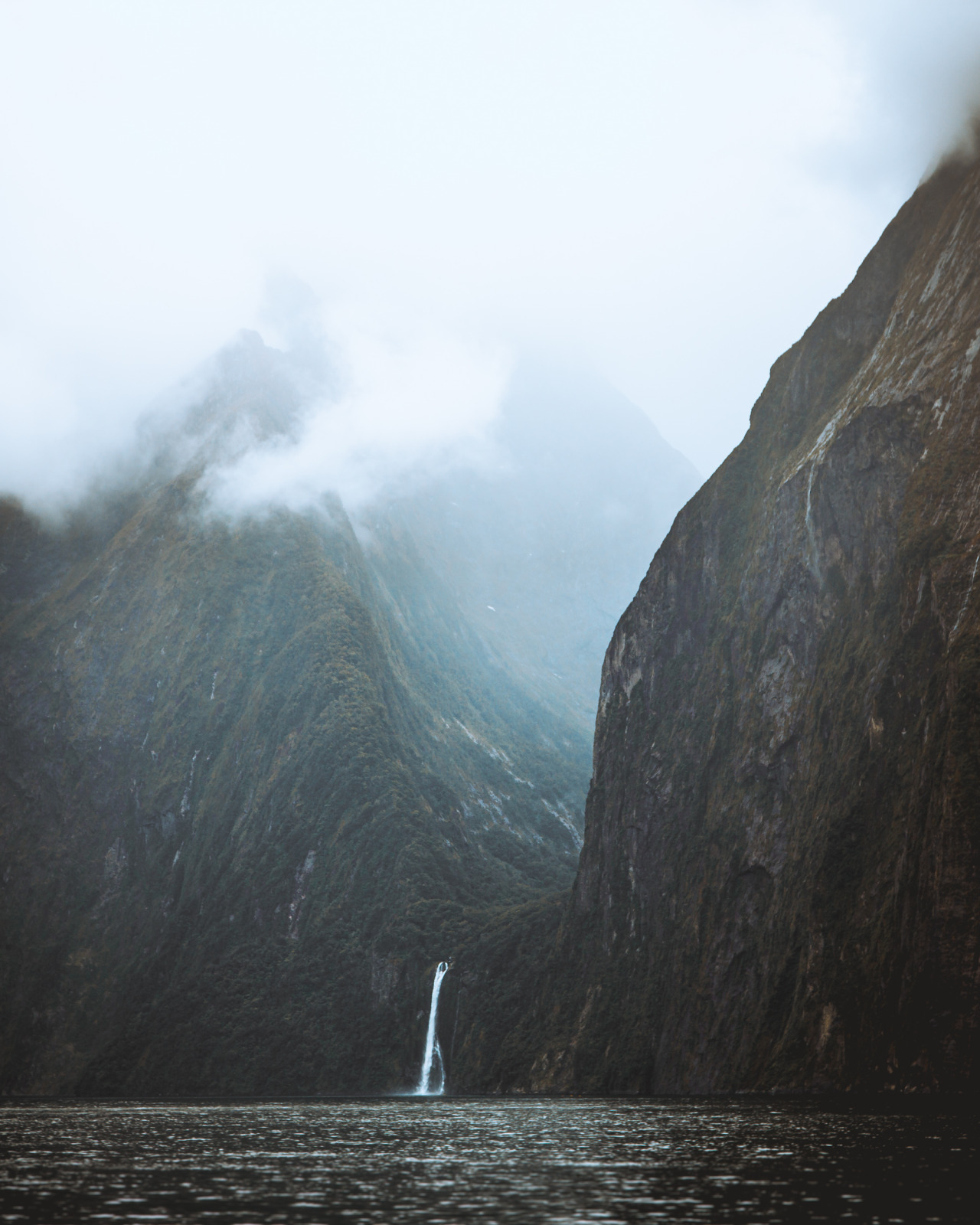 Archillect ID 382686