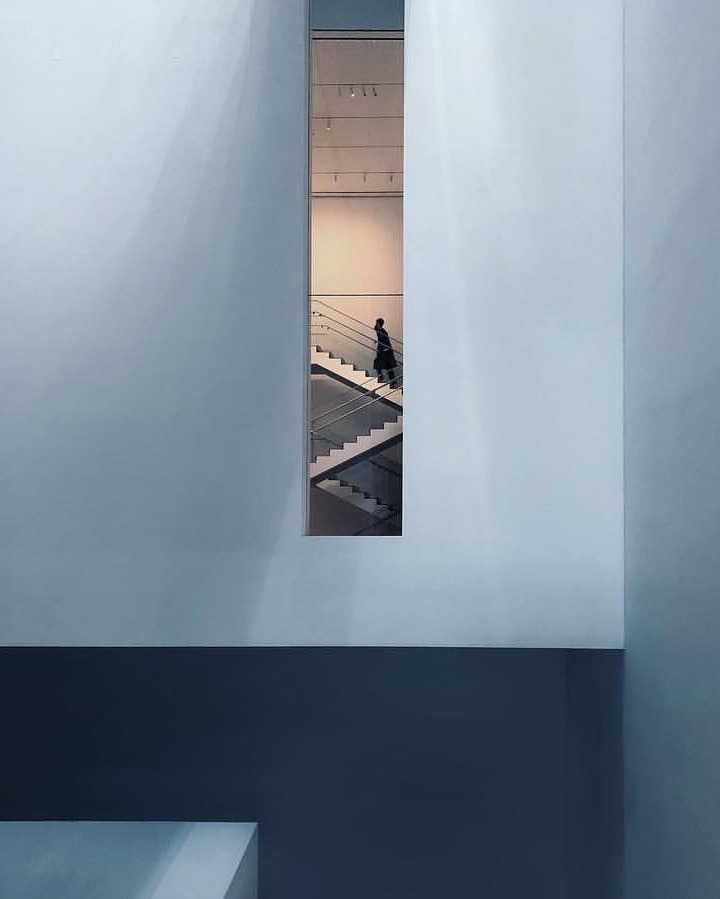 Archillect ID 382690