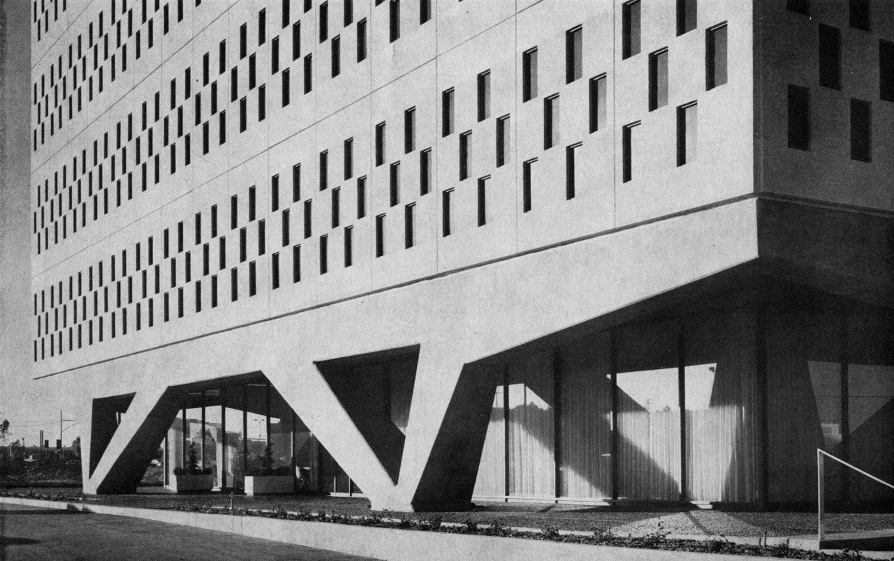 Archillect ID 382754