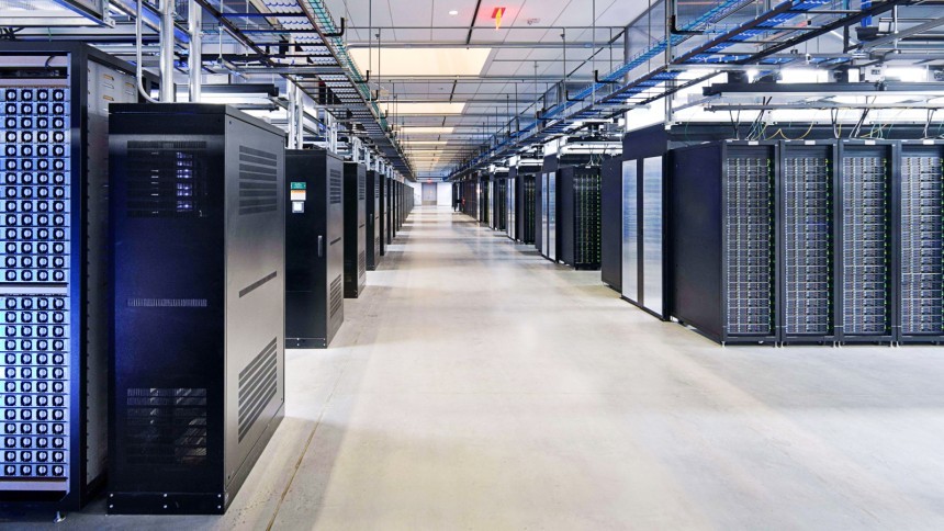 Archillect ID 383082