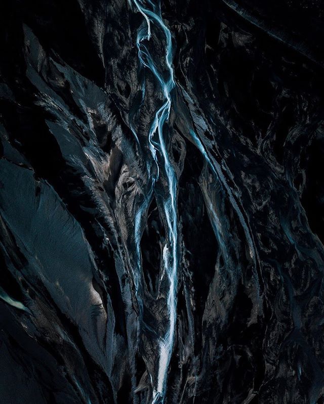 Archillect ID 383333