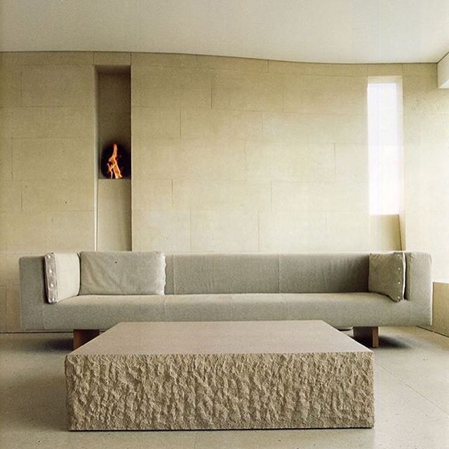 Archillect ID 383366