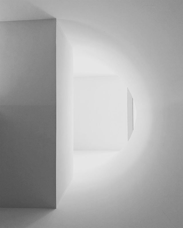 Archillect ID 383425