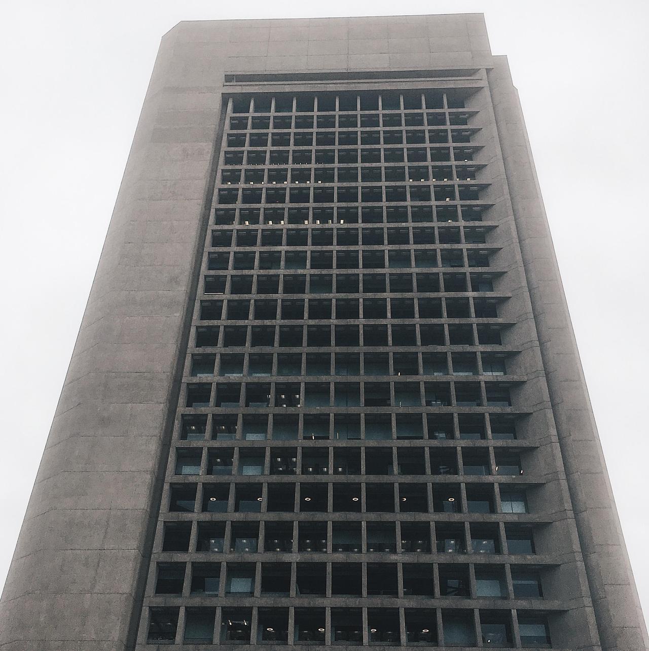 Archillect ID 383433