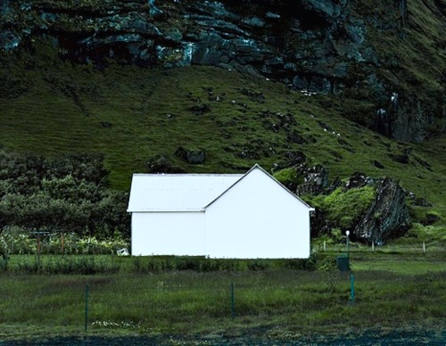 Archillect ID 383547