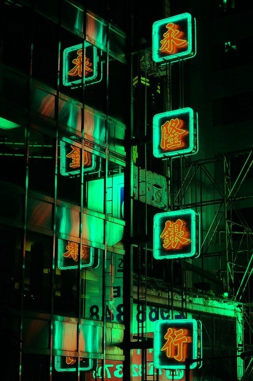 Archillect ID 383570