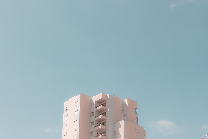 Archillect ID 383645