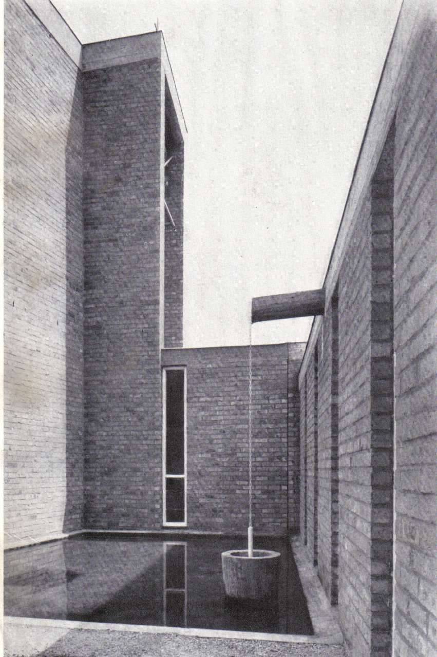 Archillect ID 383658