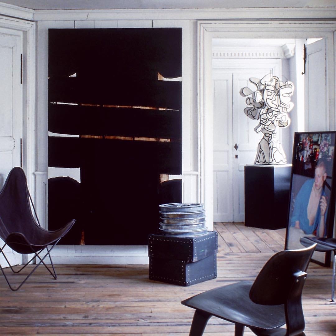 Archillect ID 383755