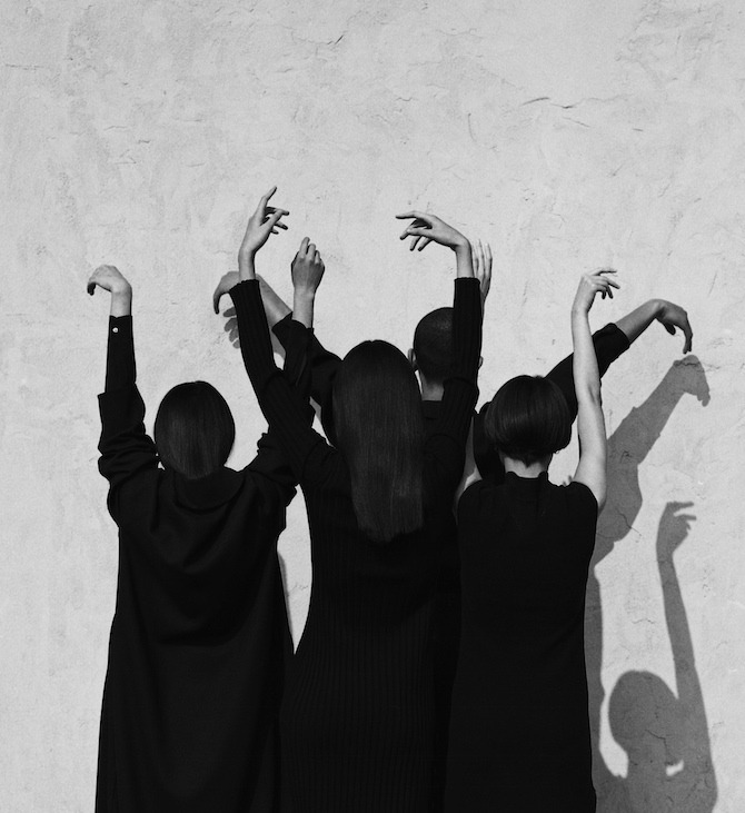 Archillect ID 383911