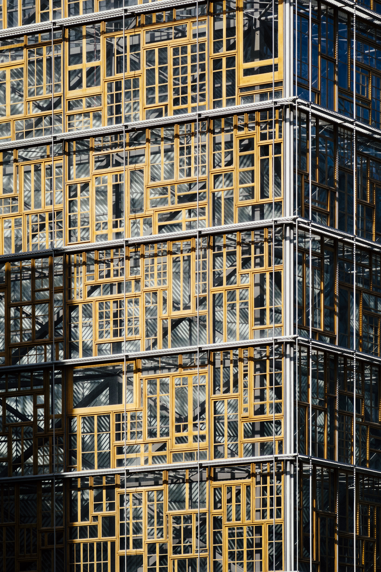 Archillect ID 383912