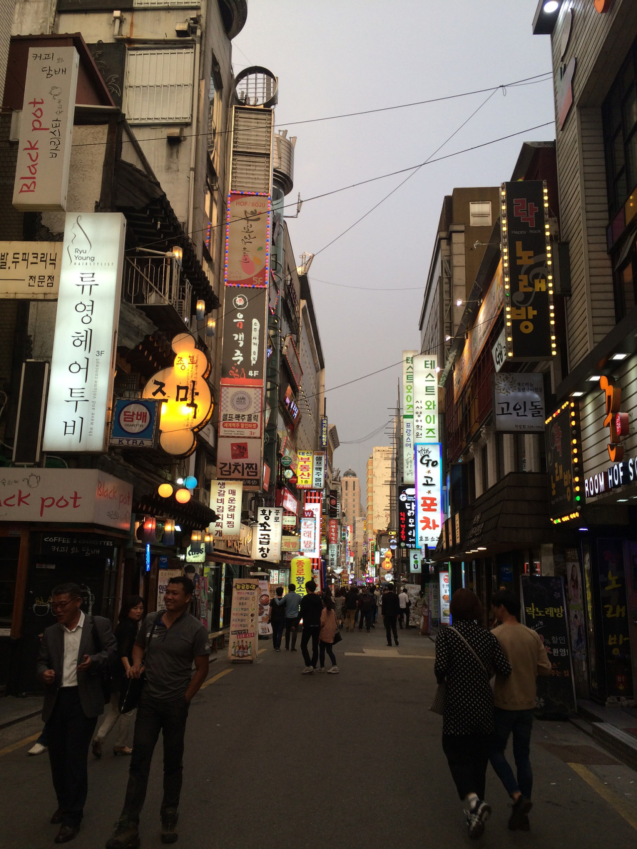 Archillect ID 383951