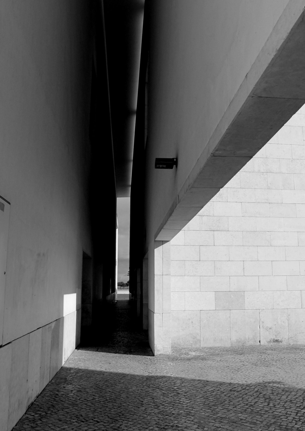 Archillect ID 384023