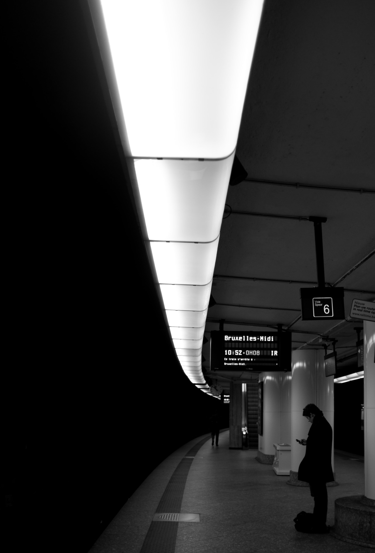 Archillect ID 384083