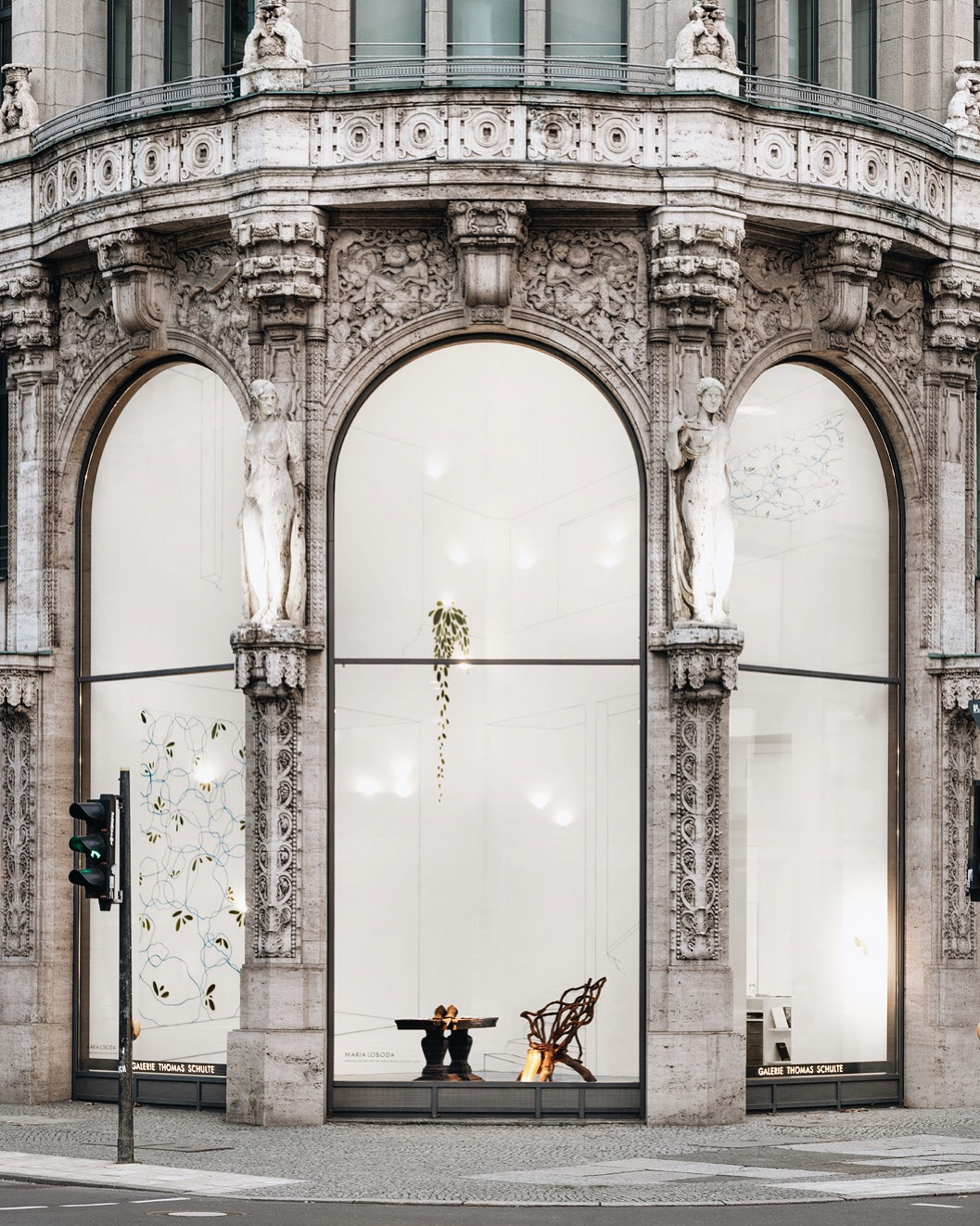 Archillect ID 384224