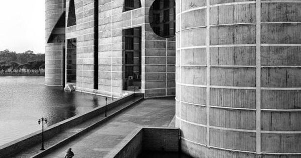 Archillect ID 384261