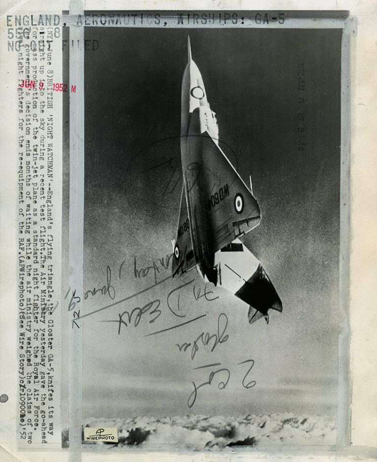 Archillect ID 384308