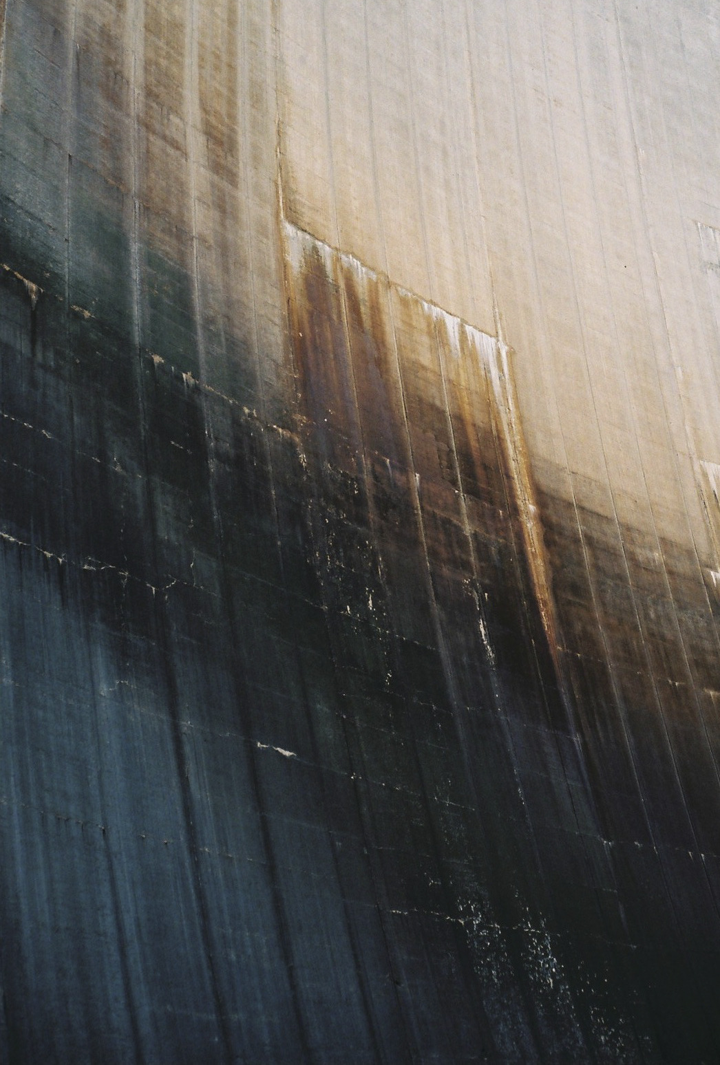 Archillect ID 384323