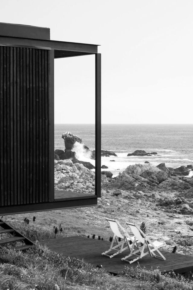 Archillect ID 384342