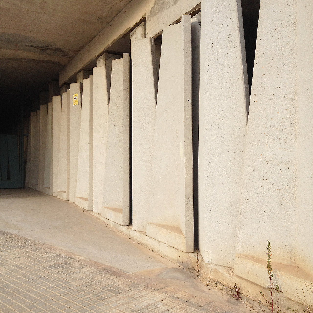 Archillect ID 384371