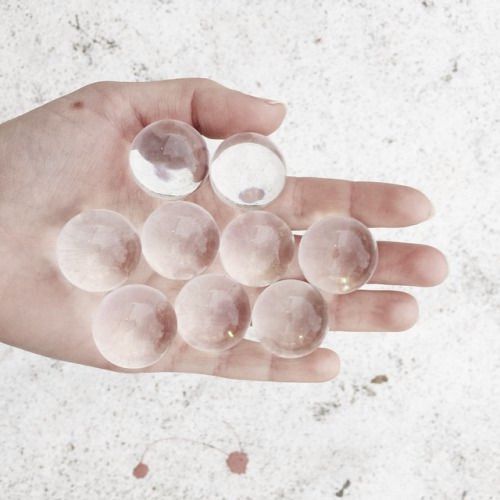 Archillect ID 384401