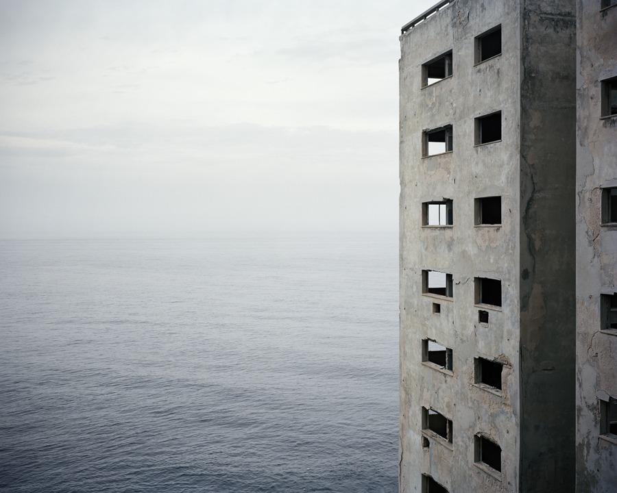 Archillect ID 384505