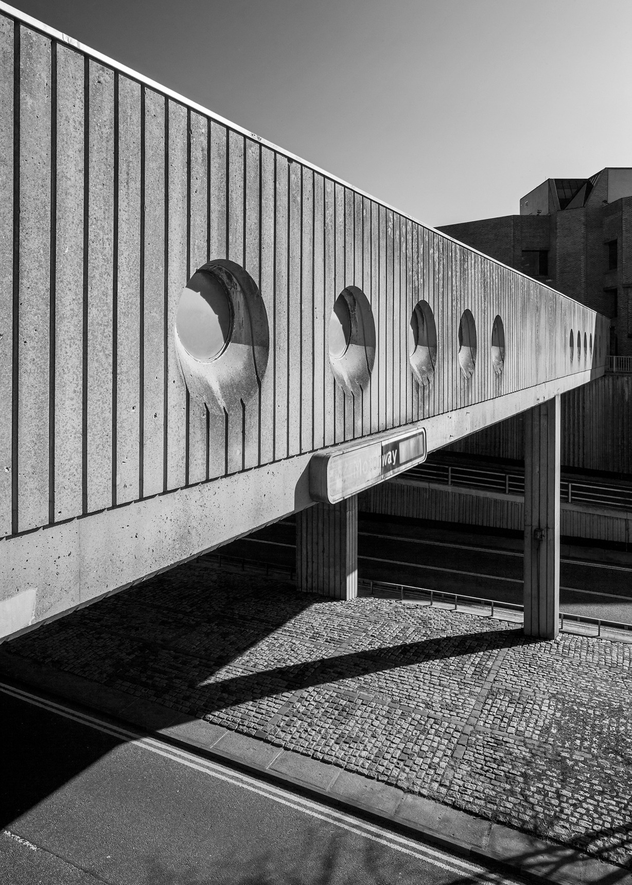 Archillect ID 384588