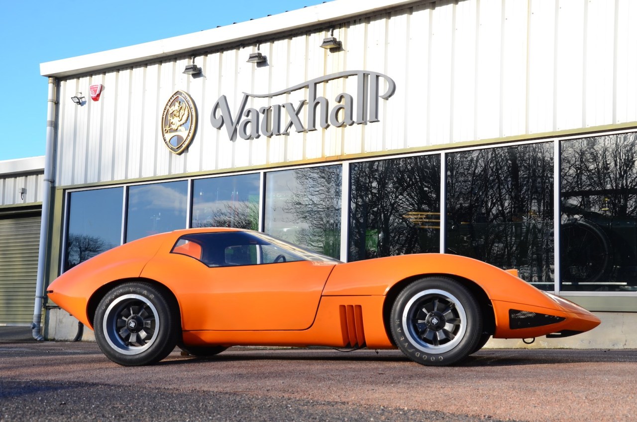 Archillect ID 384649